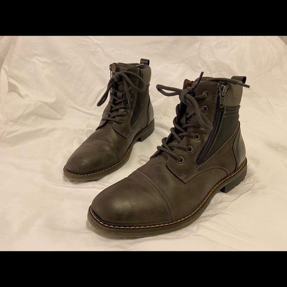 Kohl's Other - Men’s Gray boots size 8.5 US. Very Good Condition.